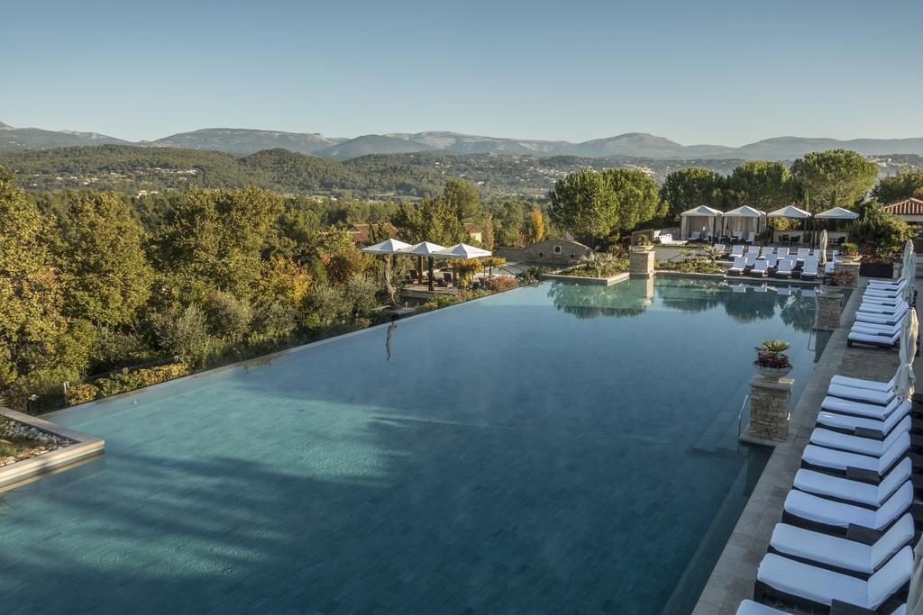 Grande piscine Terre Blanche Hôtel & Spa