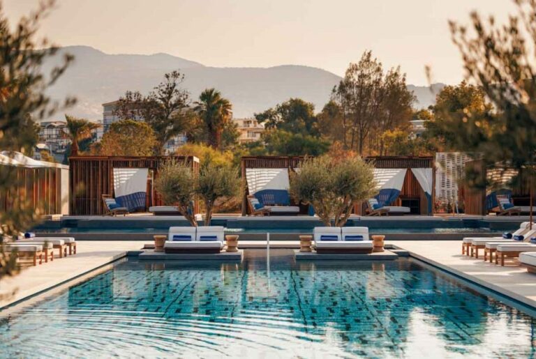 Greece Archives - Luxe Wellness Club