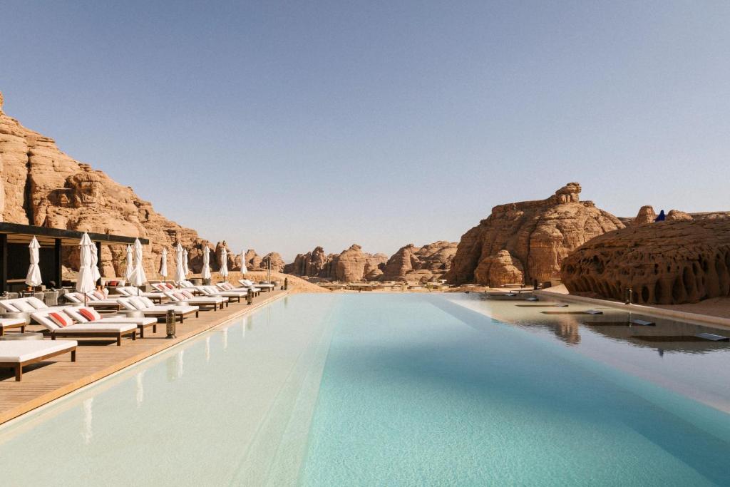 Piscina con splendida vista  