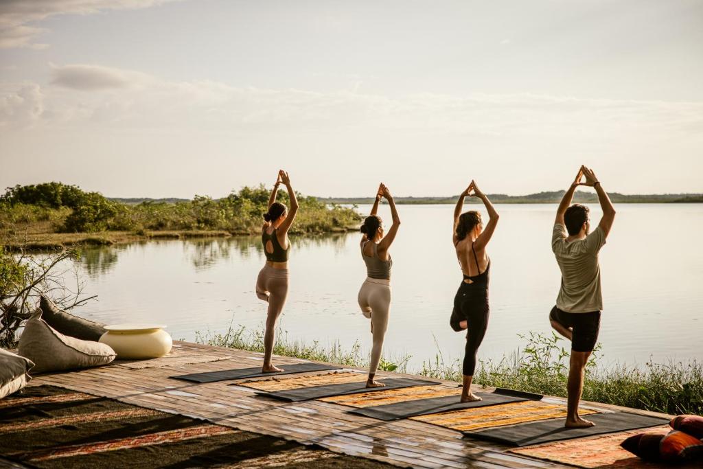 séance de yoga lac bacalar