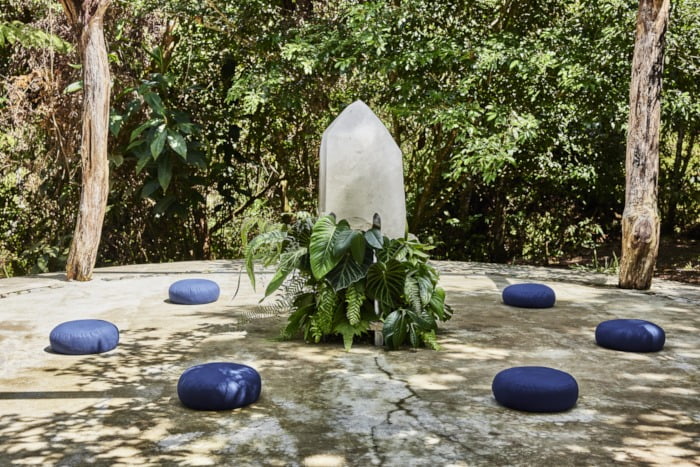 Baño de cristal y bosque EL POZO AltaGracia