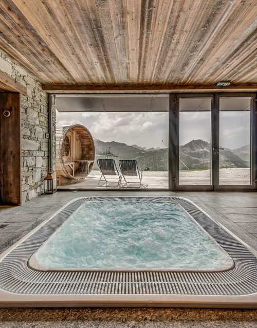 Jacuzzi avec vue montagne - Week-end Spa de luxe