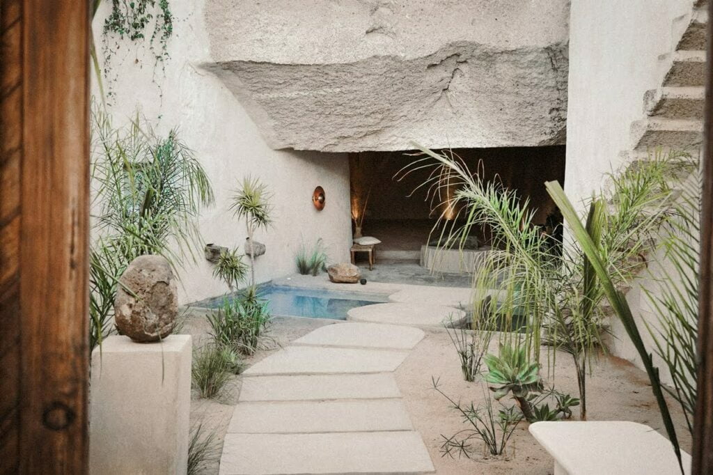 La Cueva del Silencio, a quiet, intimate space