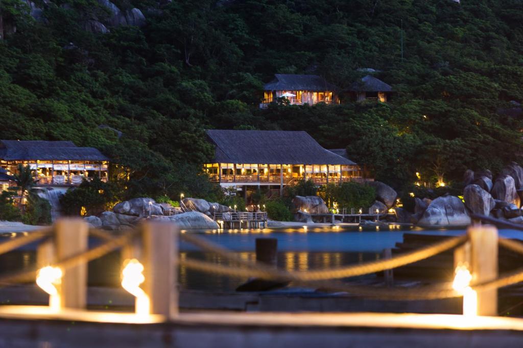 Six Senses Ninh Van Bay, ночью