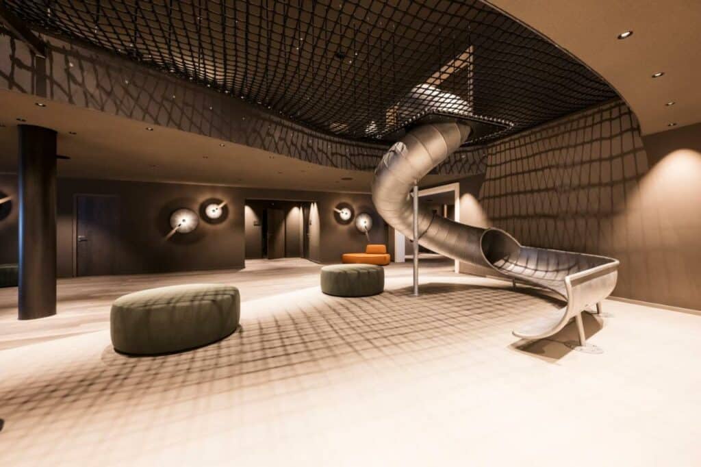Espace jeux toboggans