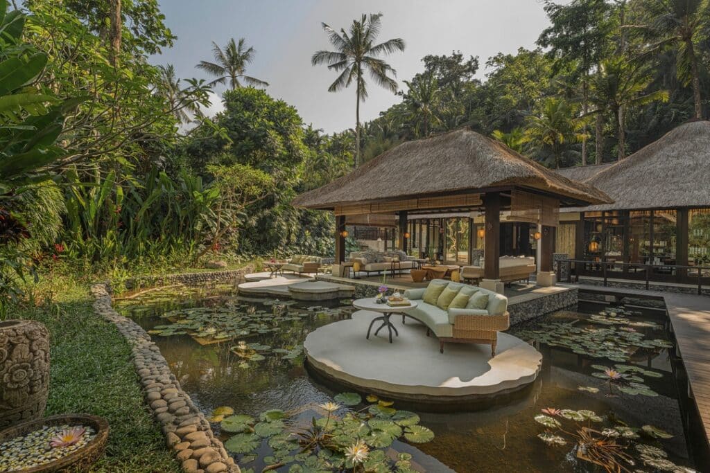 Four Seasons Bali at Sayan outdoor spa area
